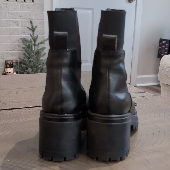Boden Black Leather Heeled Chelsea Boots Chunky Block Heel Sz 41 - Picture 3 of 12